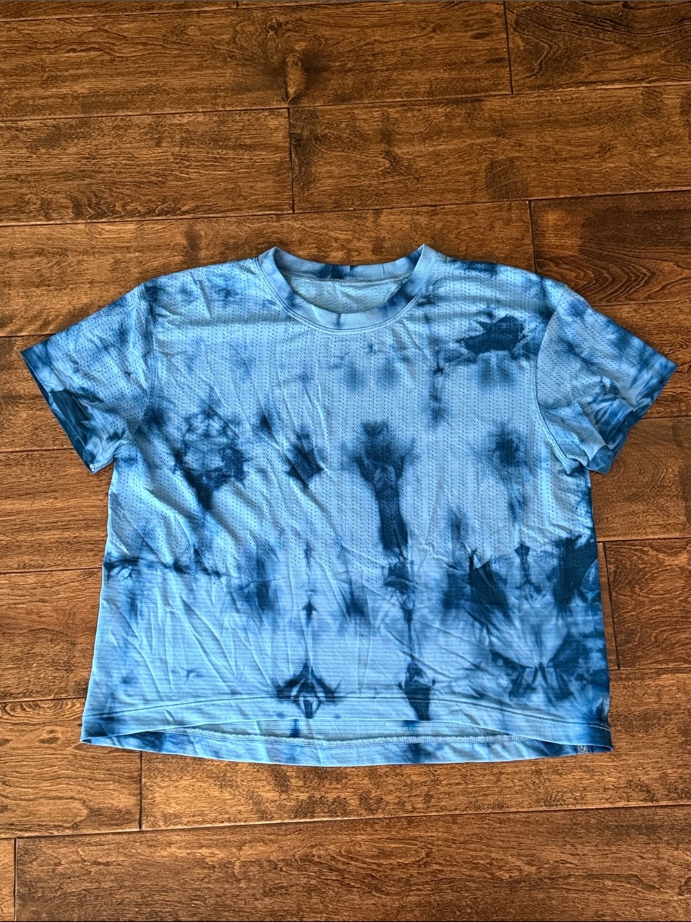 lululemon athletica Blue Tie-Dye Short Sleeve Tee